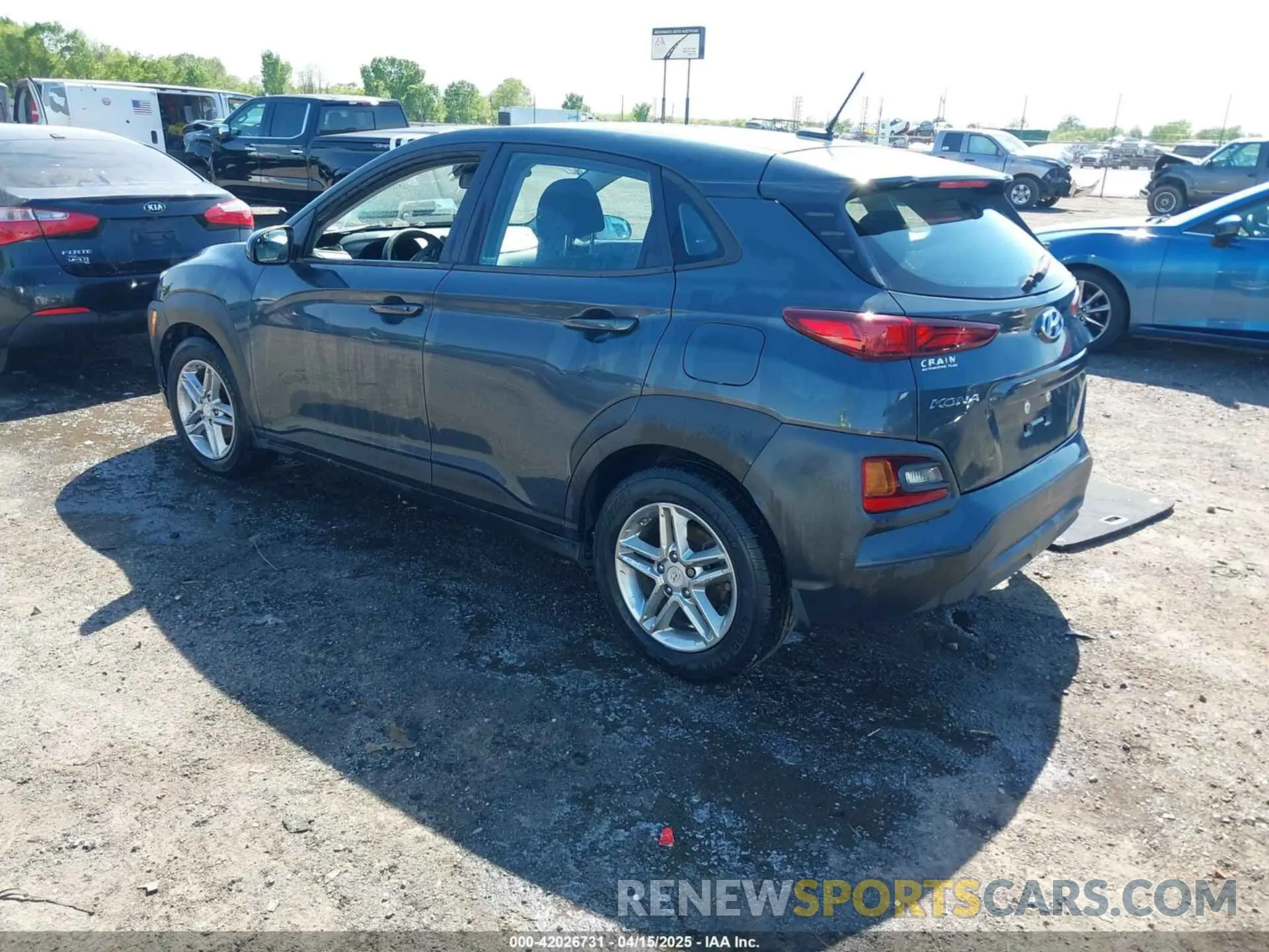 3 Photograph of a damaged car KM8K12AAXLU579435 HYUNDAI KONA 2020