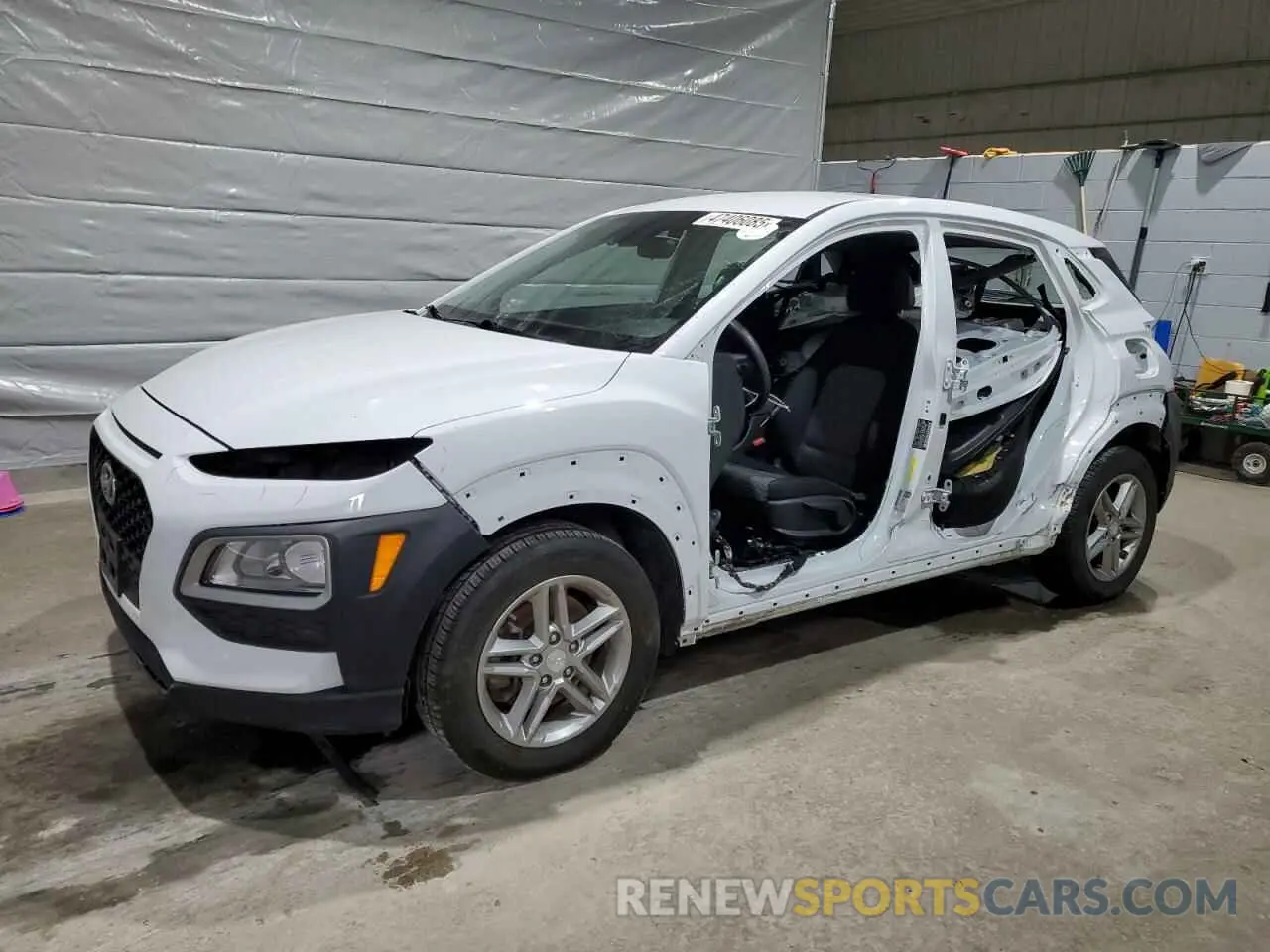 1 Photograph of a damaged car KM8K1CAA0LU416587 HYUNDAI KONA 2020