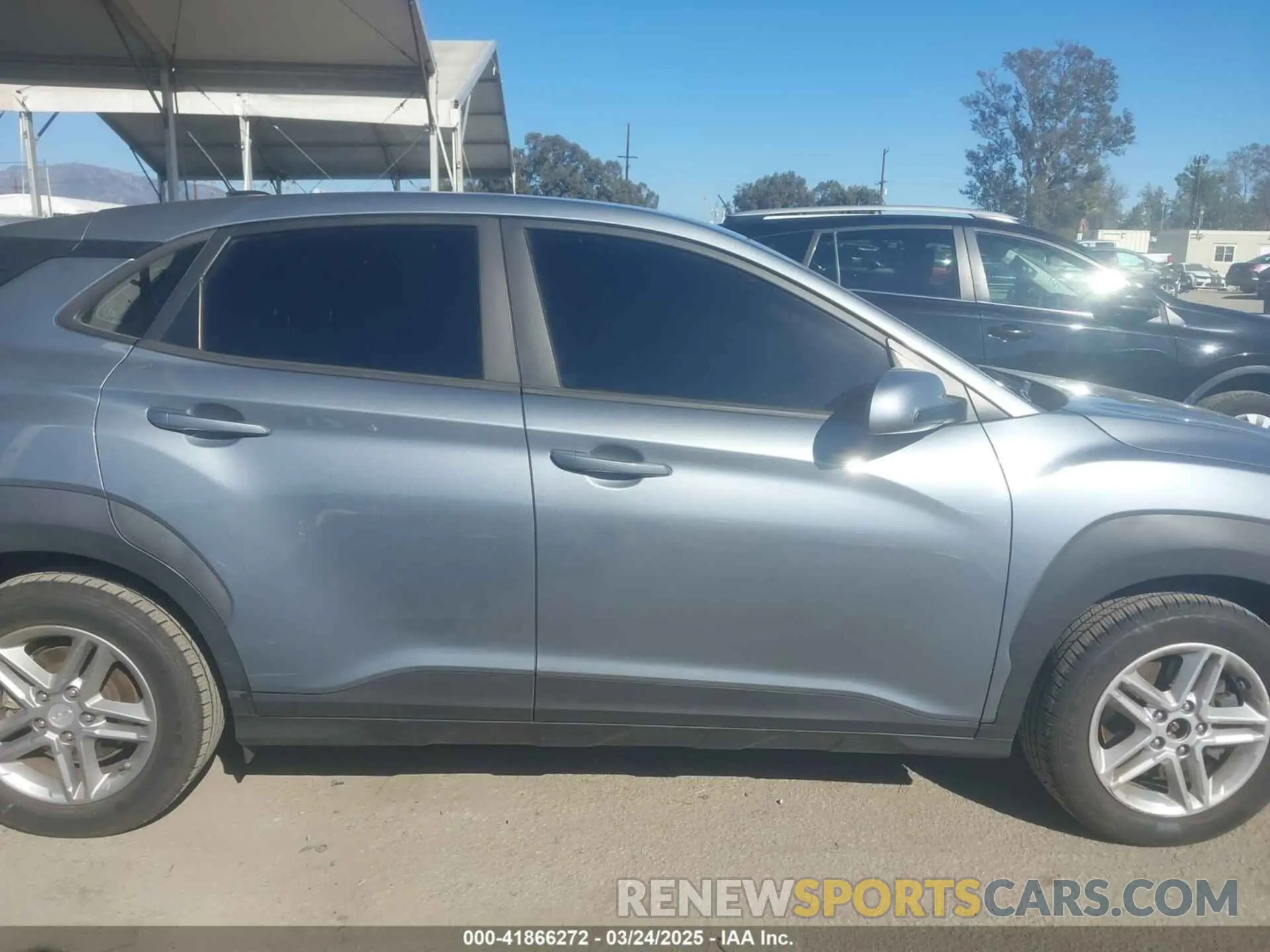 13 Photograph of a damaged car KM8K1CAA0LU483447 HYUNDAI KONA 2020