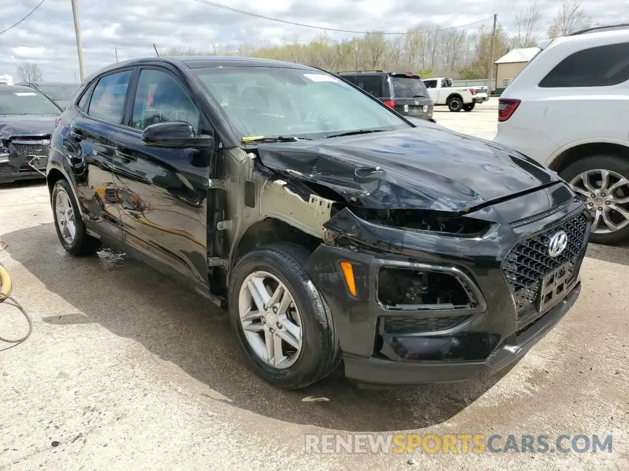 4 Photograph of a damaged car KM8K1CAA0LU492679 HYUNDAI KONA 2020
