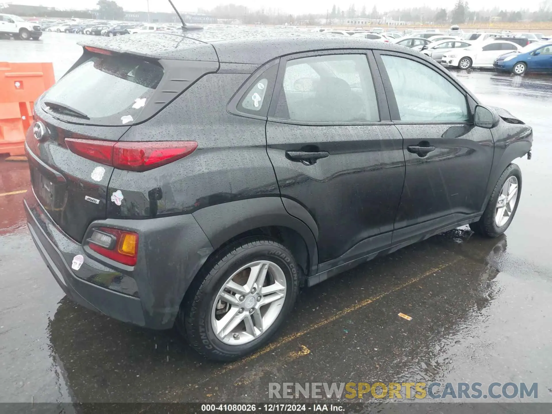 4 Photograph of a damaged car KM8K1CAA0LU493220 HYUNDAI KONA 2020