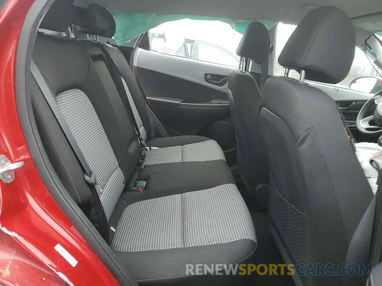 12 Photograph of a damaged car KM8K1CAA1LU403895 HYUNDAI KONA 2020
