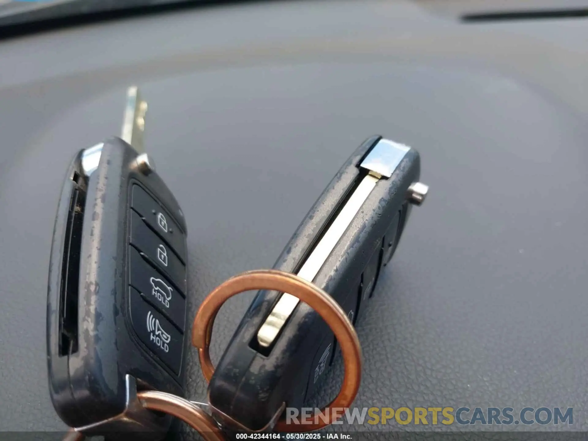 11 Photograph of a damaged car KM8K1CAA2LU415067 HYUNDAI KONA 2020