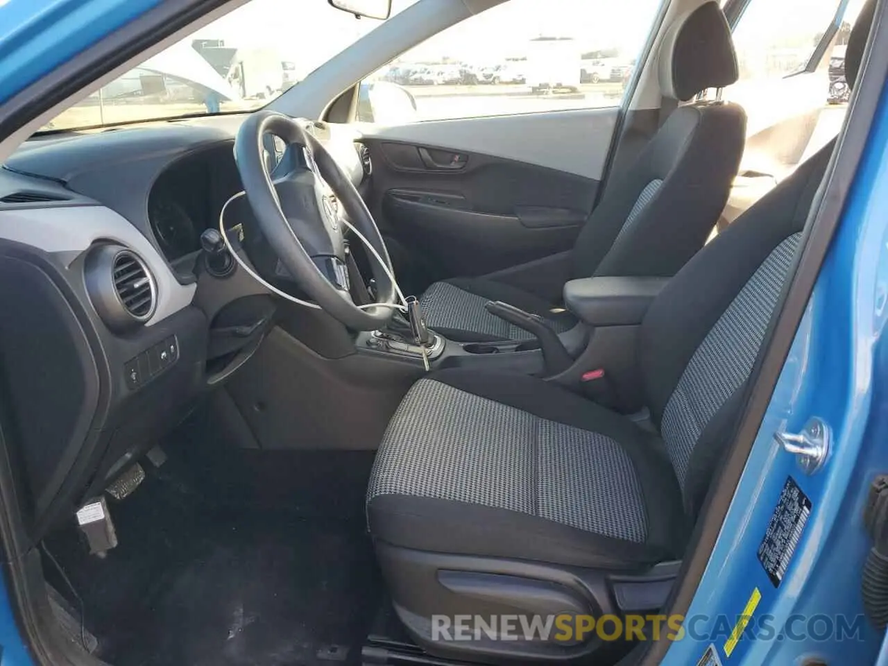 7 Photograph of a damaged car KM8K1CAA2LU480257 HYUNDAI KONA 2020