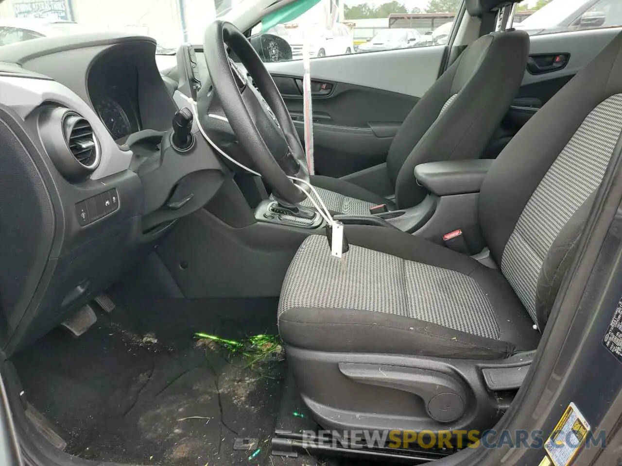 7 Photograph of a damaged car KM8K1CAA4LU415099 HYUNDAI KONA 2020