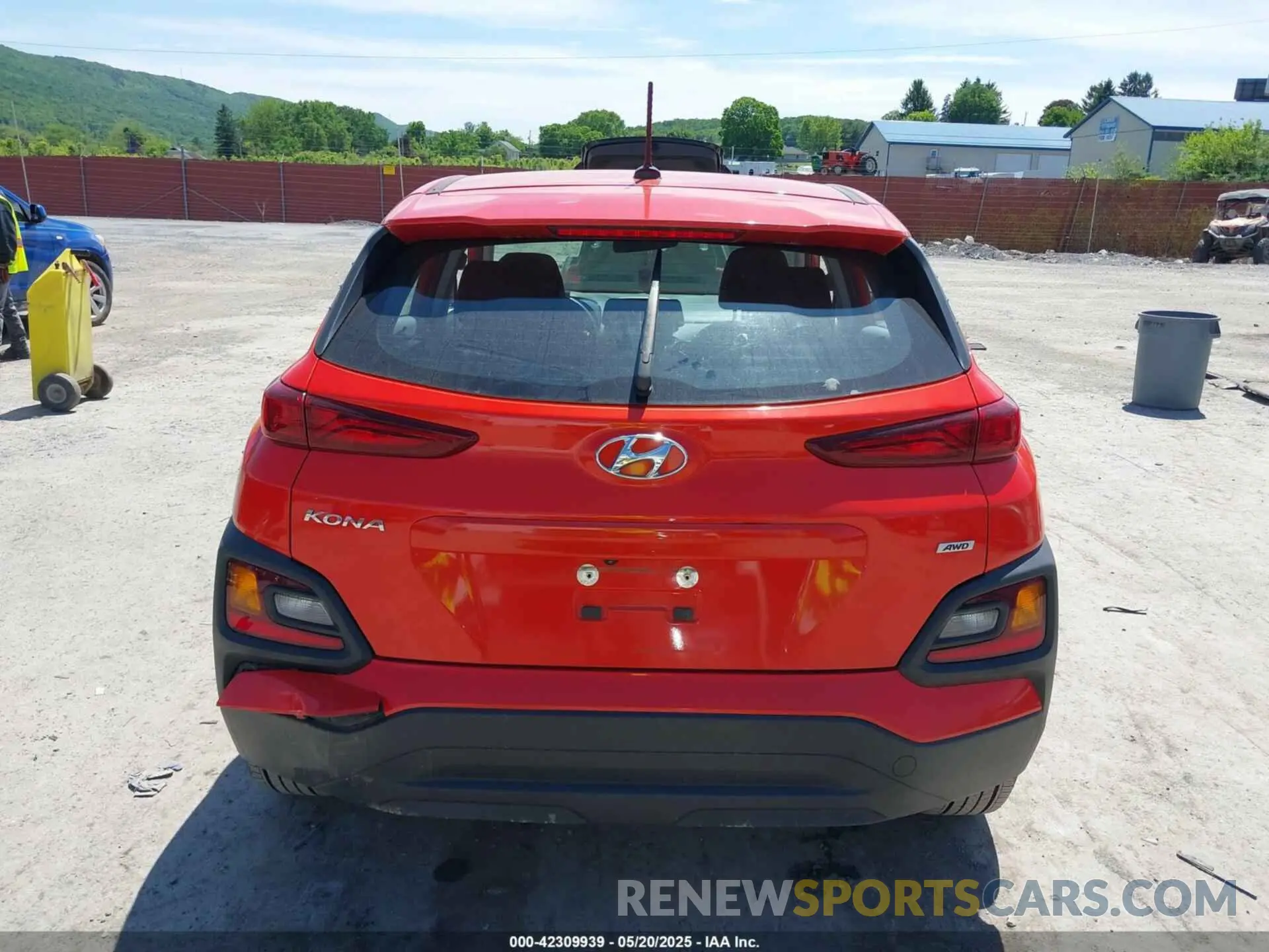 16 Photograph of a damaged car KM8K1CAA6LU486059 HYUNDAI KONA 2020