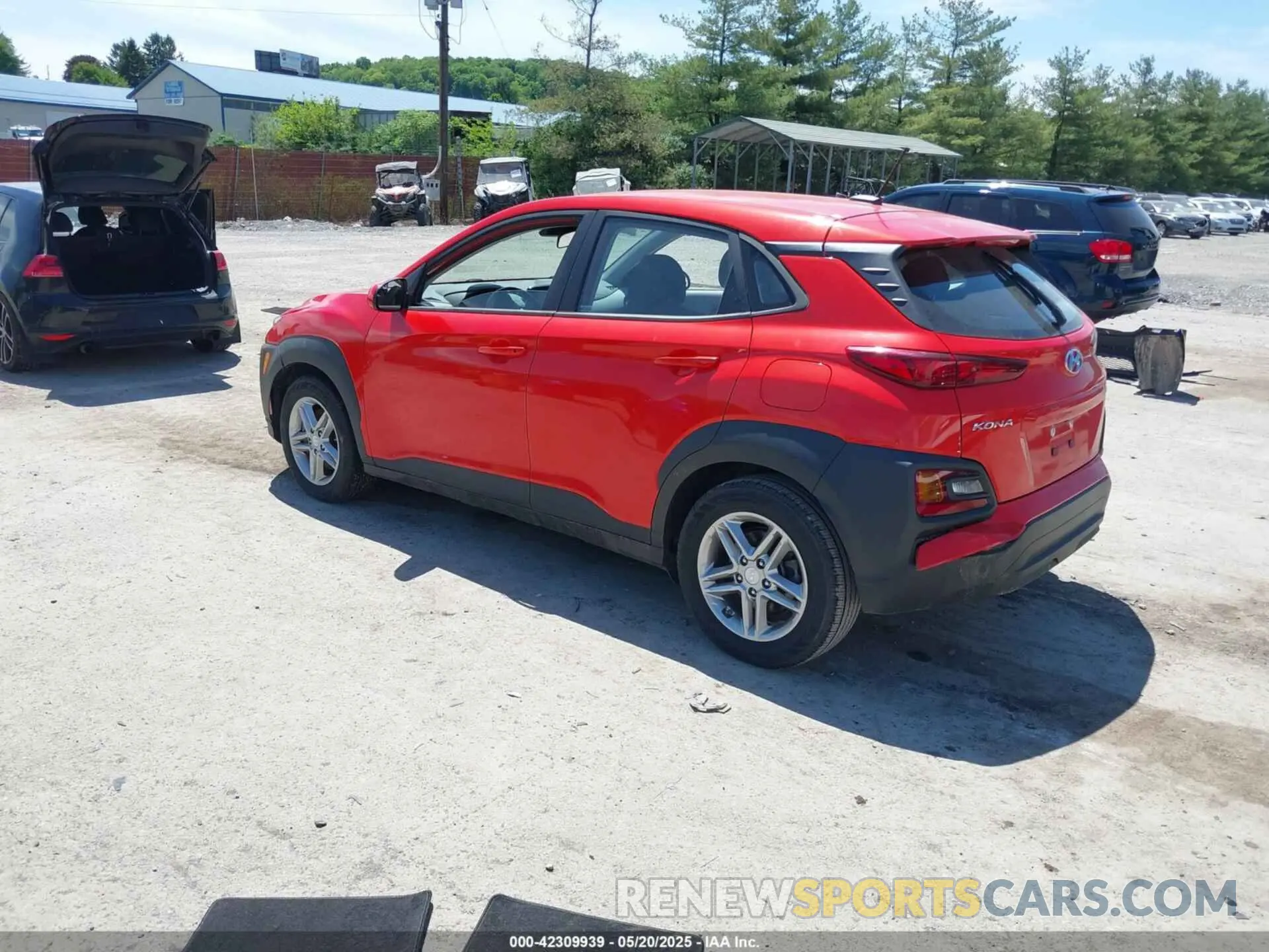 3 Photograph of a damaged car KM8K1CAA6LU486059 HYUNDAI KONA 2020