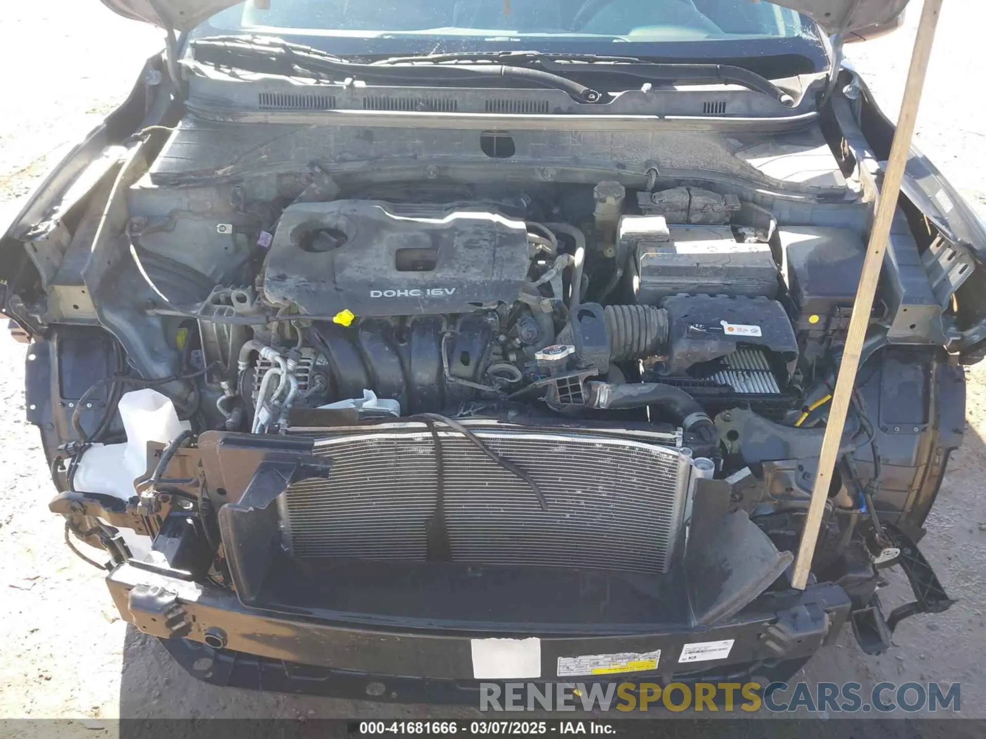 10 Photograph of a damaged car KM8K1CAA6LU585402 HYUNDAI KONA 2020
