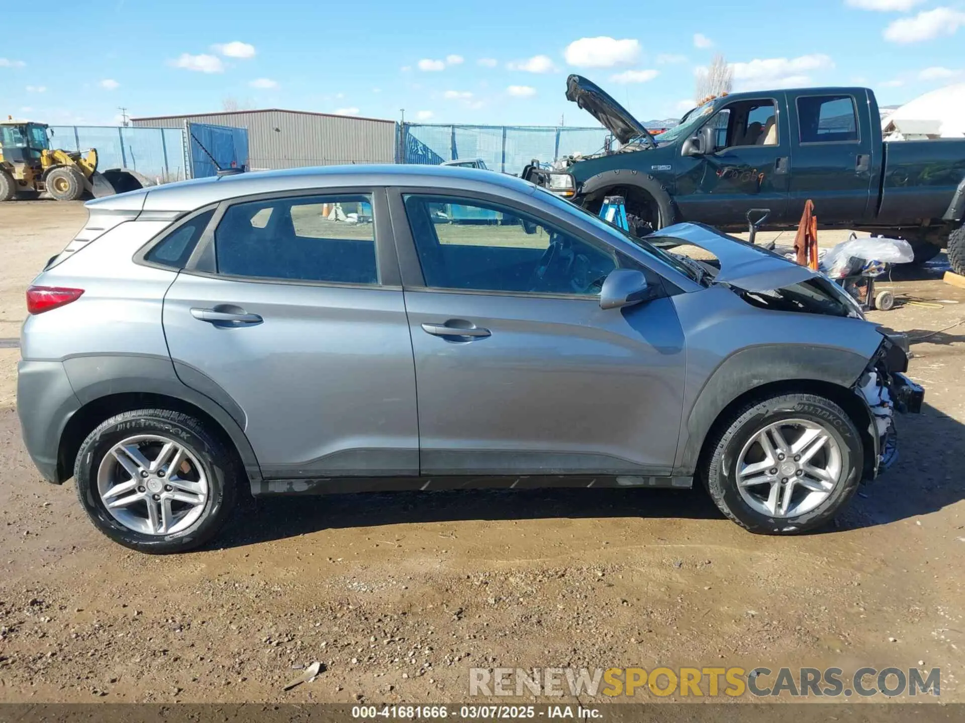 14 Photograph of a damaged car KM8K1CAA6LU585402 HYUNDAI KONA 2020