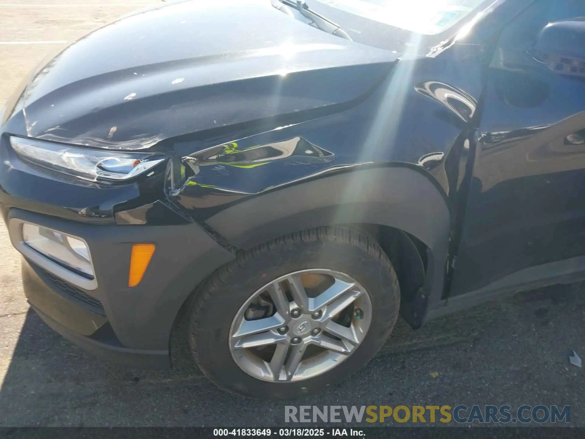 18 Photograph of a damaged car KM8K1CAA7LU488743 HYUNDAI KONA 2020