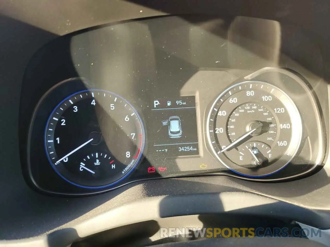 9 Photograph of a damaged car KM8K1CAA8LU415624 HYUNDAI KONA 2020