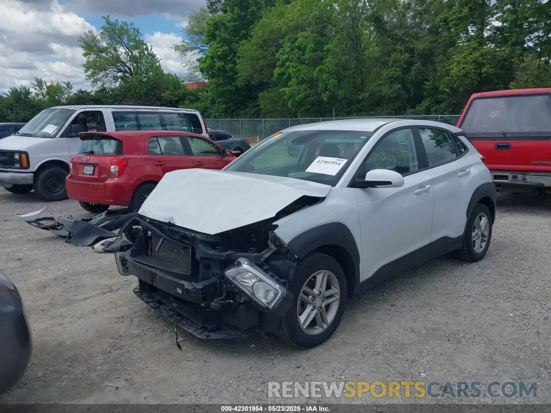 2 Photograph of a damaged car KM8K1CAA8LU443892 HYUNDAI KONA 2020
