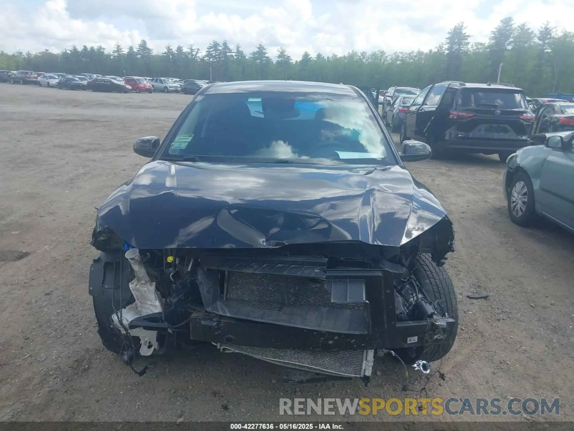 13 Photograph of a damaged car KM8K1CAA8LU574353 HYUNDAI KONA 2020