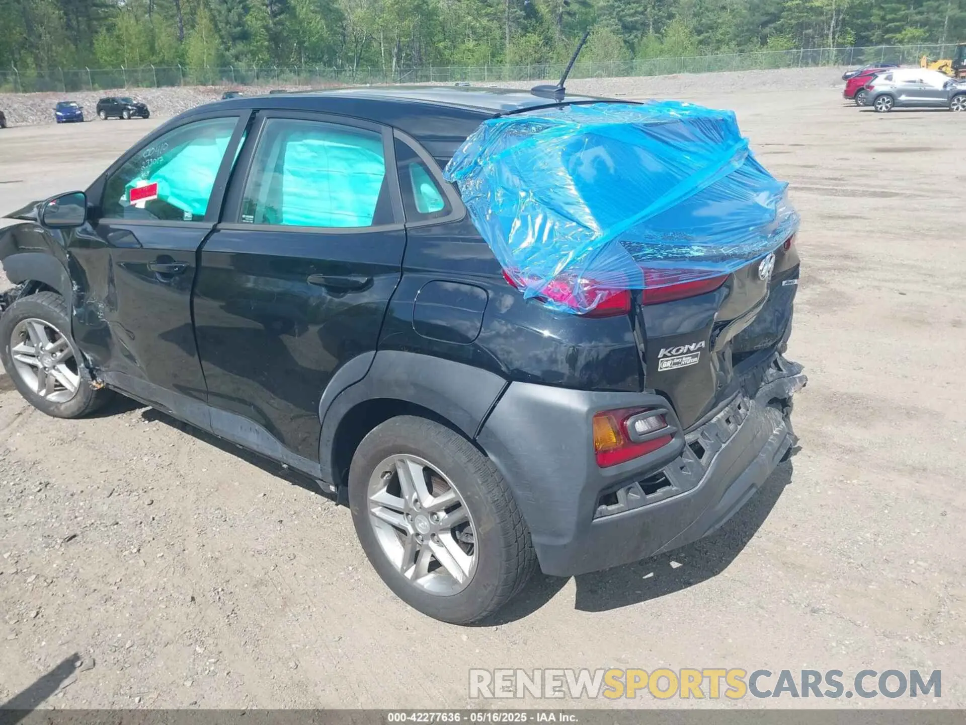 3 Photograph of a damaged car KM8K1CAA8LU574353 HYUNDAI KONA 2020
