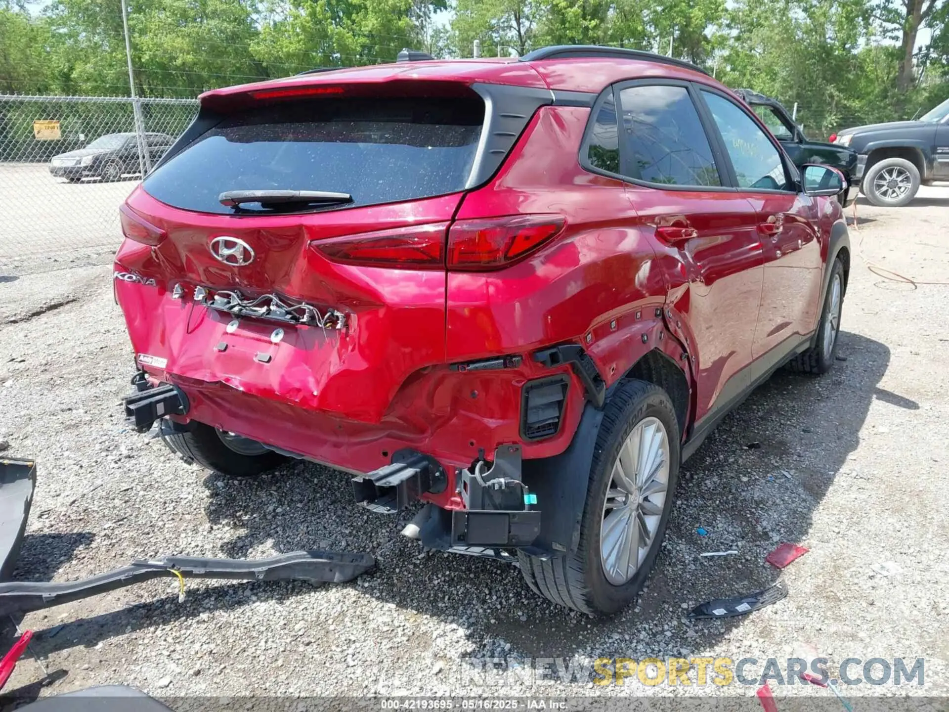 4 Photograph of a damaged car KM8K22AA1LU474084 HYUNDAI KONA 2020