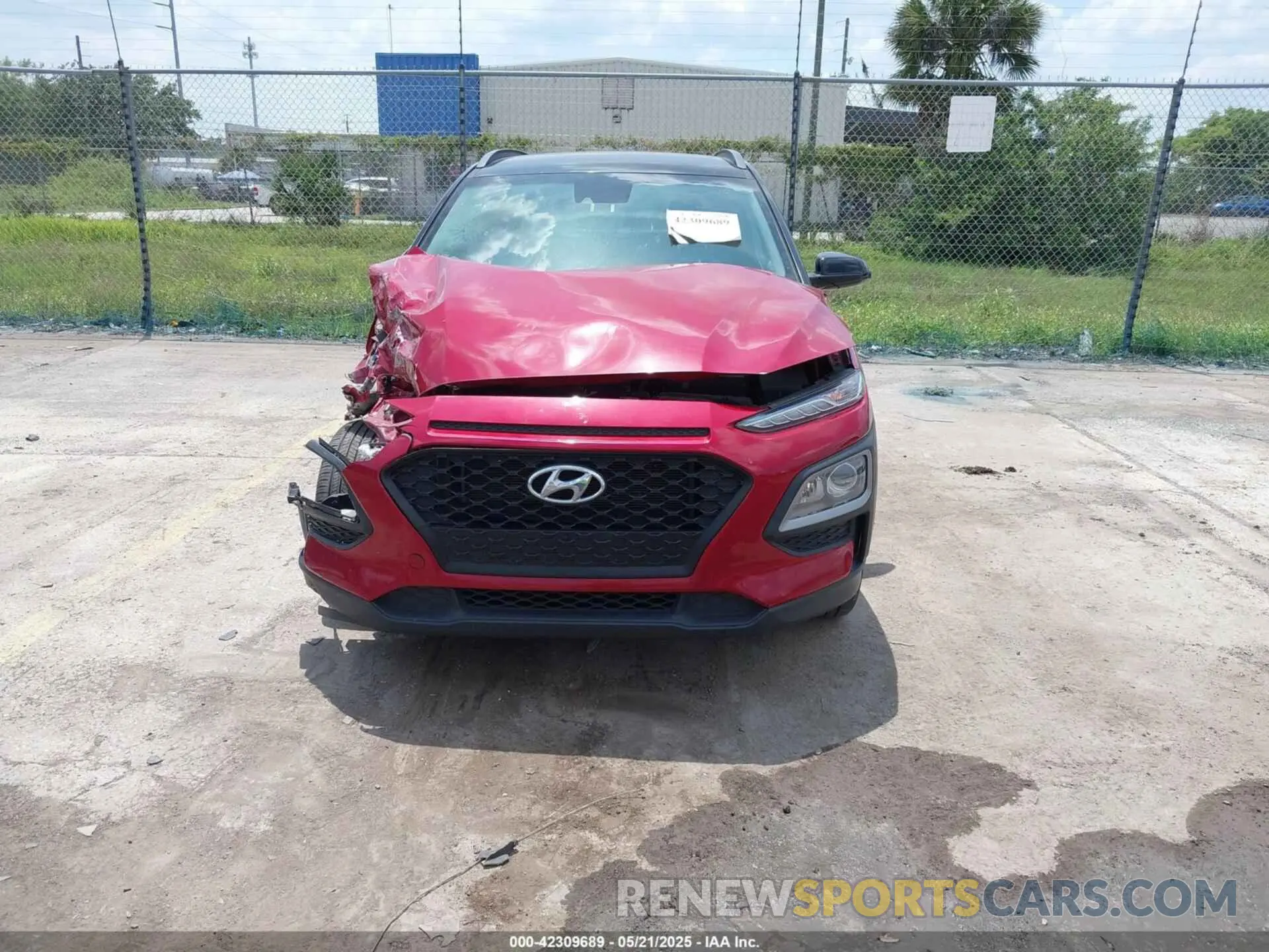 13 Photograph of a damaged car KM8K22AA2LU439411 HYUNDAI KONA 2020