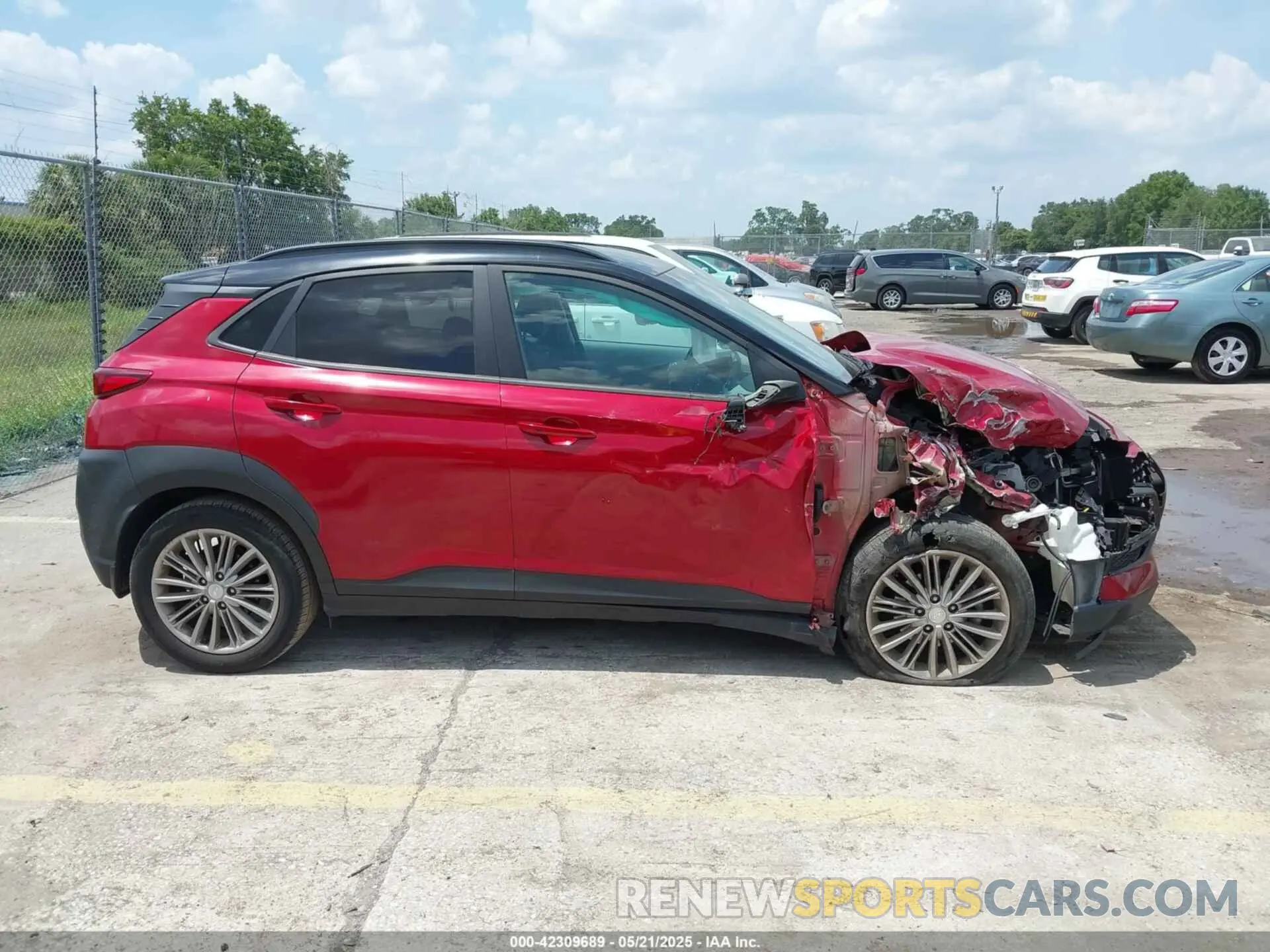 14 Photograph of a damaged car KM8K22AA2LU439411 HYUNDAI KONA 2020