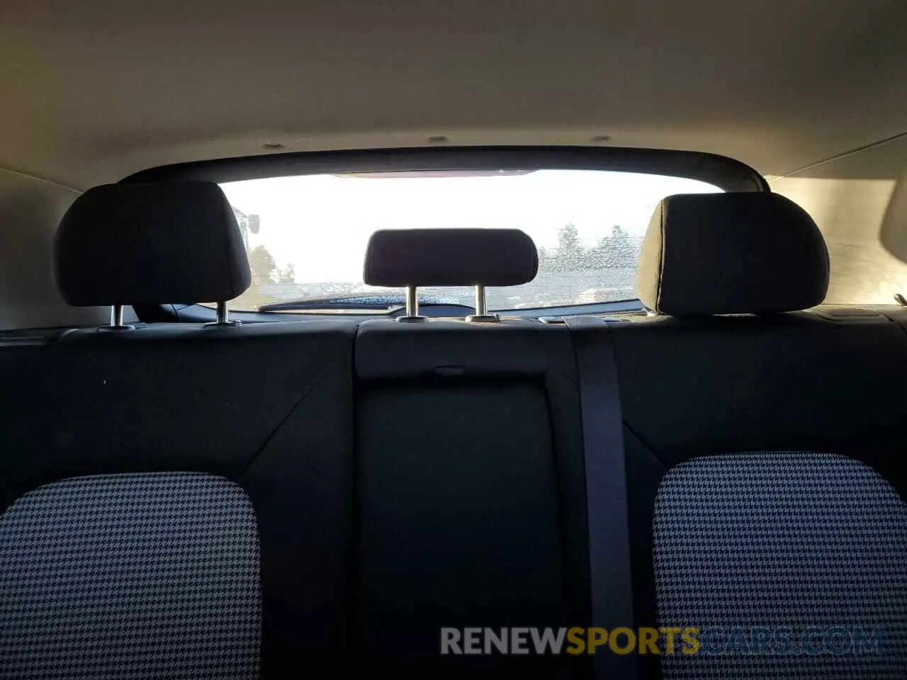 10 Photograph of a damaged car KM8K22AA3LU475852 HYUNDAI KONA 2020