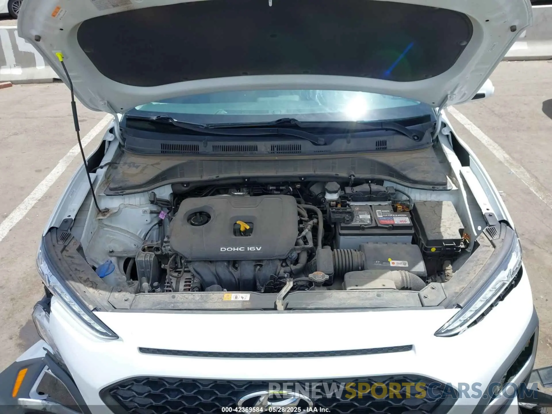 10 Photograph of a damaged car KM8K22AA3LU552610 HYUNDAI KONA 2020