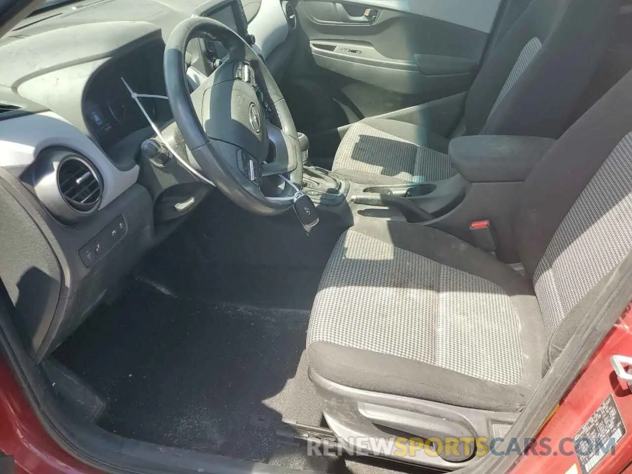 7 Photograph of a damaged car KM8K22AA5LU580912 HYUNDAI KONA 2020