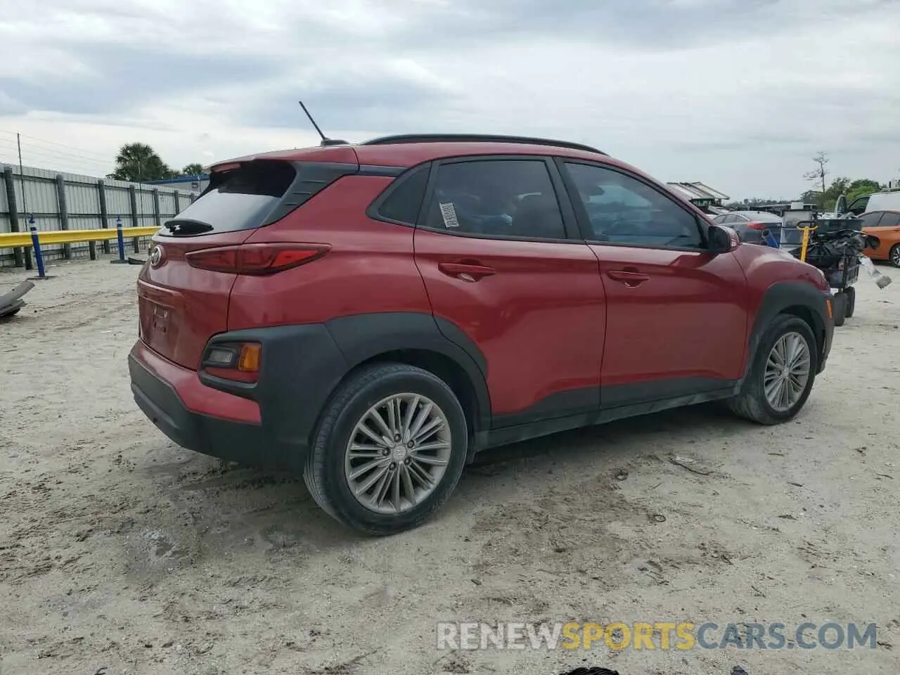 3 Photograph of a damaged car KM8K22AA6LU408775 HYUNDAI KONA 2020