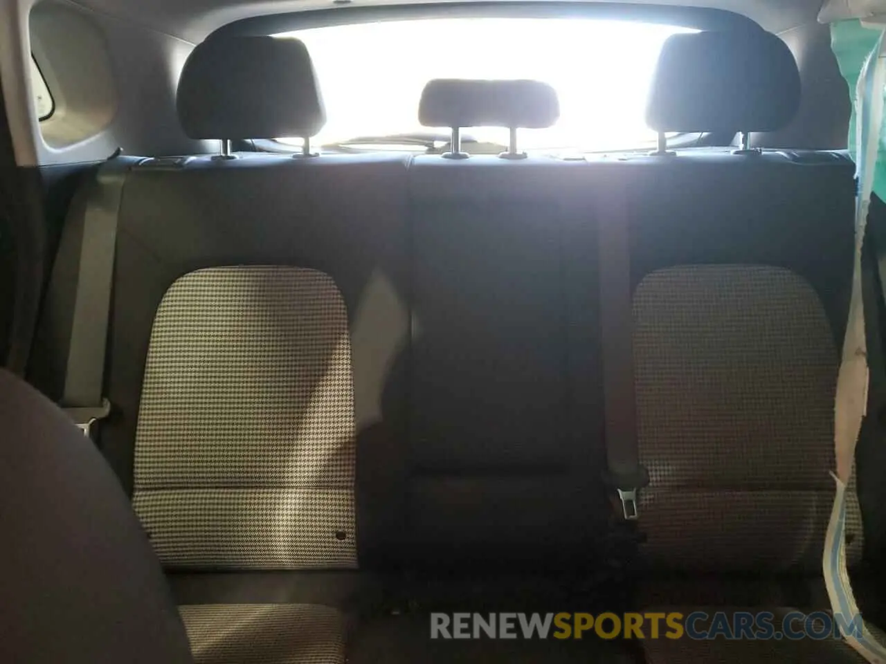 10 Photograph of a damaged car KM8K22AA7LU406002 HYUNDAI KONA 2020