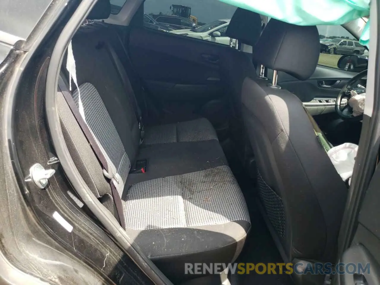 10 Photograph of a damaged car KM8K22AA7LU470072 HYUNDAI KONA 2020