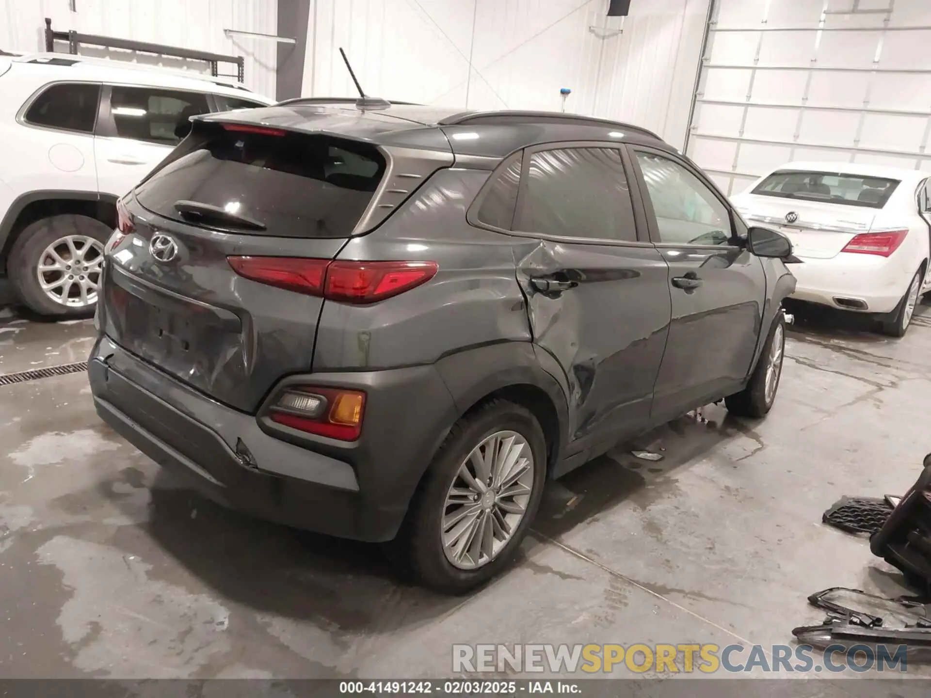 4 Photograph of a damaged car KM8K22AA7LU515074 HYUNDAI KONA 2020