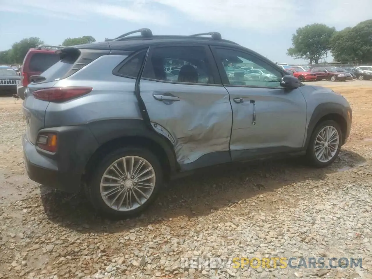 3 Photograph of a damaged car KM8K22AA7LU591684 HYUNDAI KONA 2020