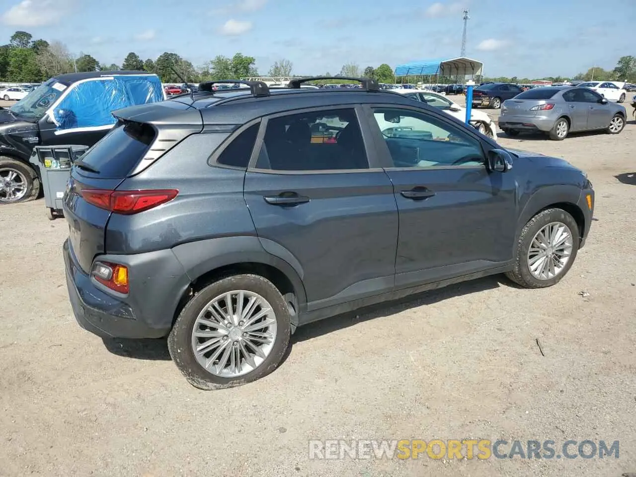 3 Photograph of a damaged car KM8K22AAXLU405538 HYUNDAI KONA 2020