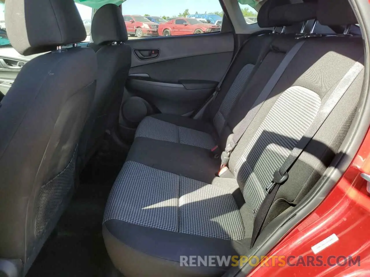 11 Photograph of a damaged car KM8K22AAXLU413686 HYUNDAI KONA 2020