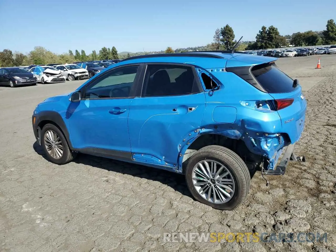 2 Photograph of a damaged car KM8K22AAXLU496164 HYUNDAI KONA 2020