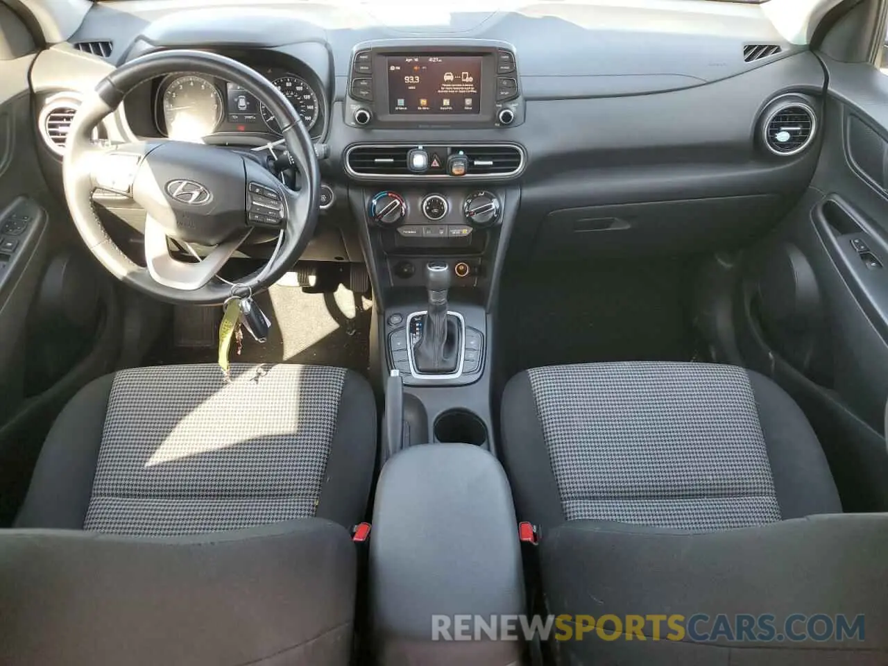 8 Photograph of a damaged car KM8K22AAXLU496164 HYUNDAI KONA 2020