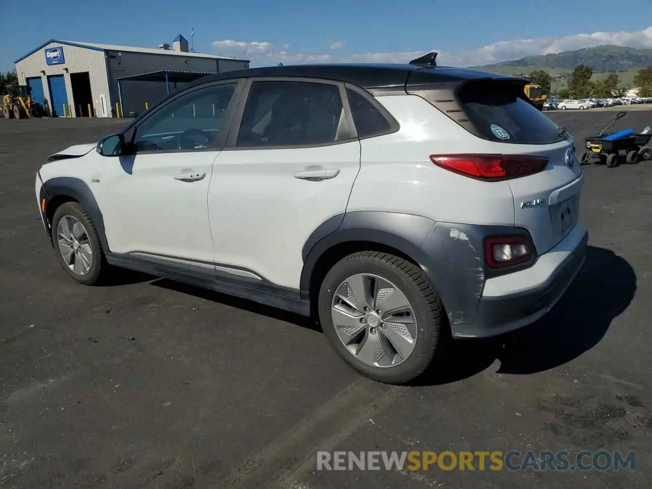 2 Photograph of a damaged car KM8K23AG0LU063415 HYUNDAI KONA 2020