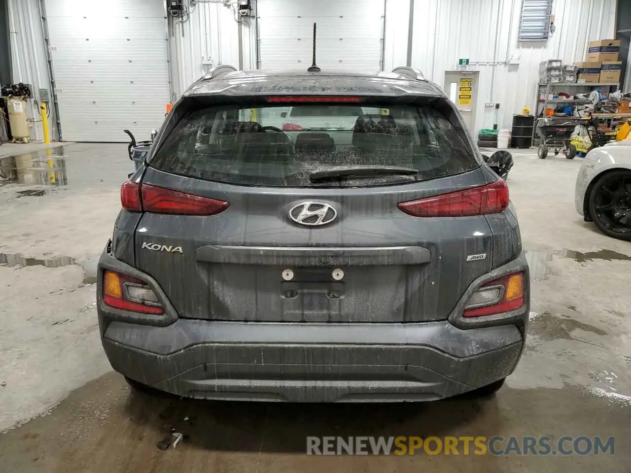 6 Photograph of a damaged car KM8K2CAA0LU582587 HYUNDAI KONA 2020