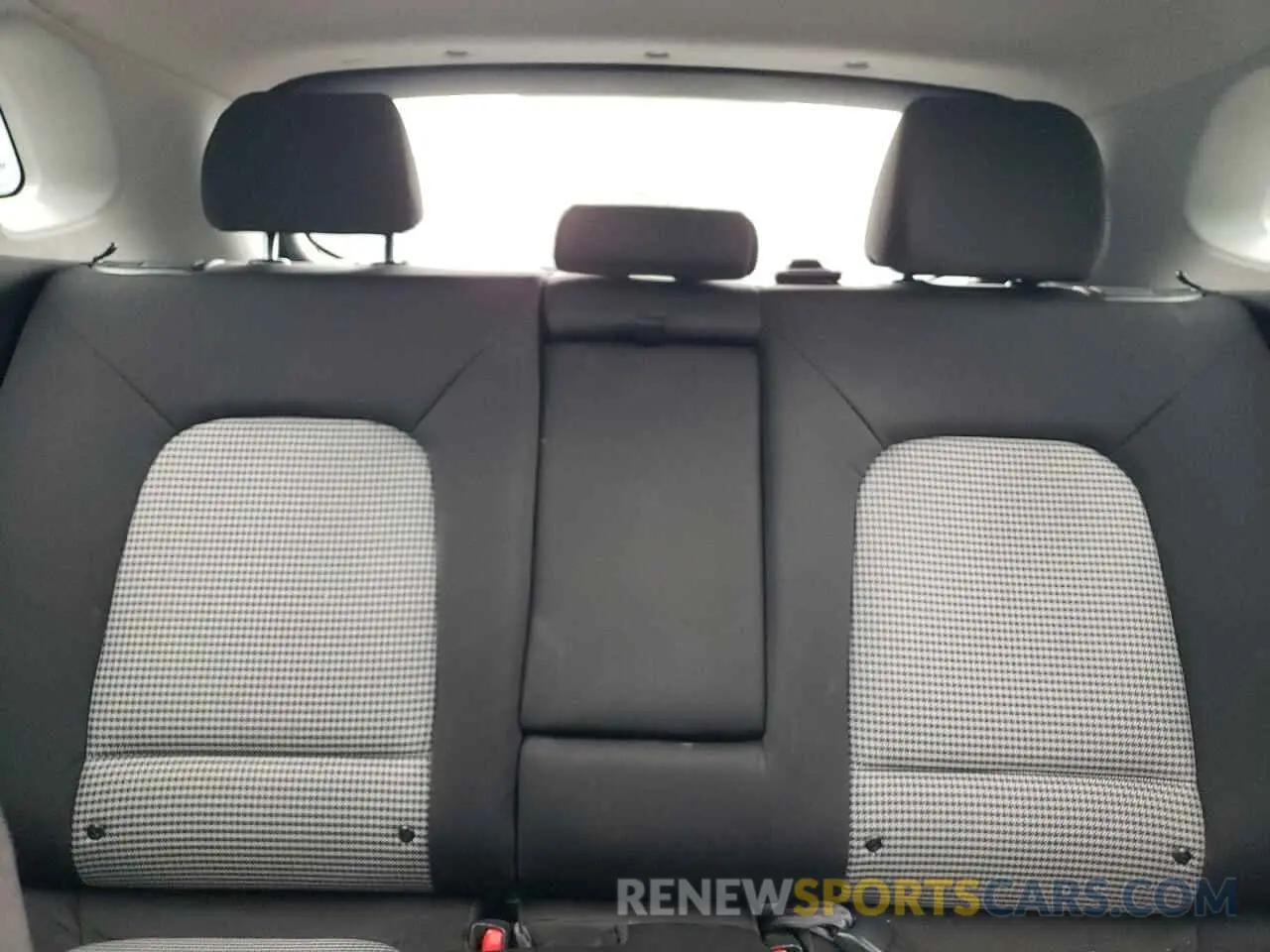 10 Photograph of a damaged car KM8K2CAA2LU454495 HYUNDAI KONA 2020