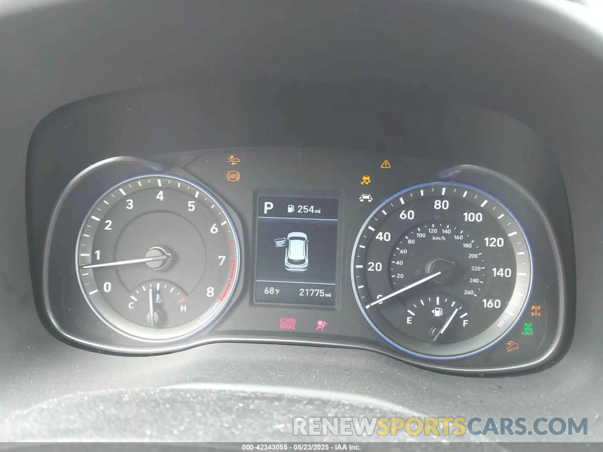7 Photograph of a damaged car KM8K2CAA3LU471256 HYUNDAI KONA 2020