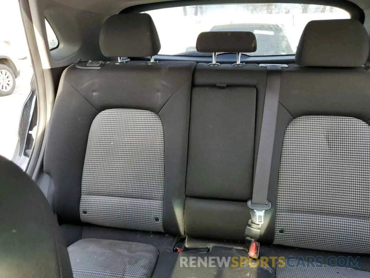 10 Photograph of a damaged car KM8K2CAA3LU563788 HYUNDAI KONA 2020