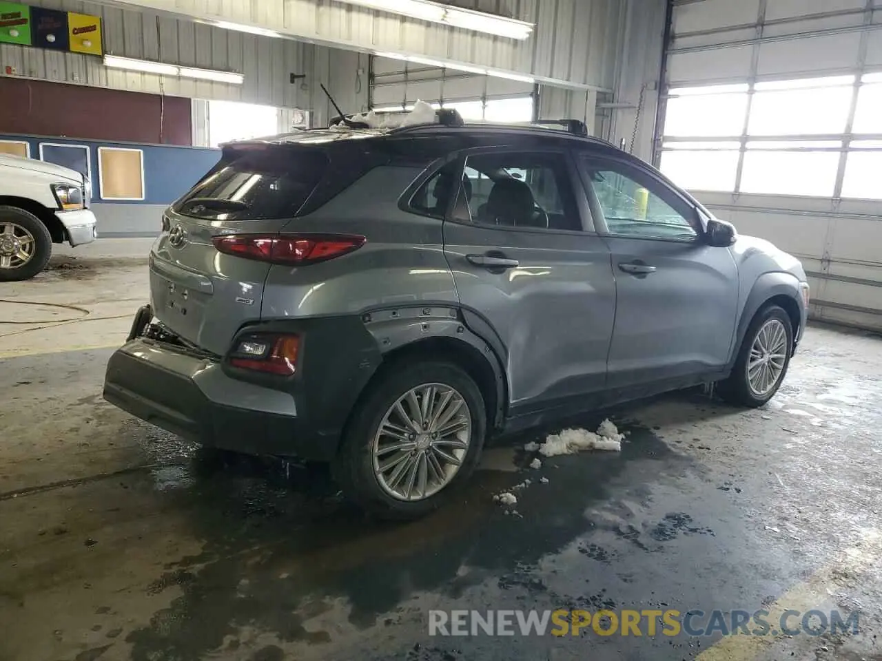 3 Photograph of a damaged car KM8K2CAA4LU403726 HYUNDAI KONA 2020