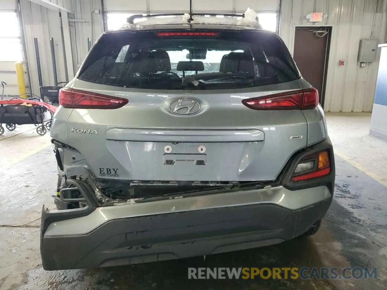 6 Photograph of a damaged car KM8K2CAA4LU403726 HYUNDAI KONA 2020