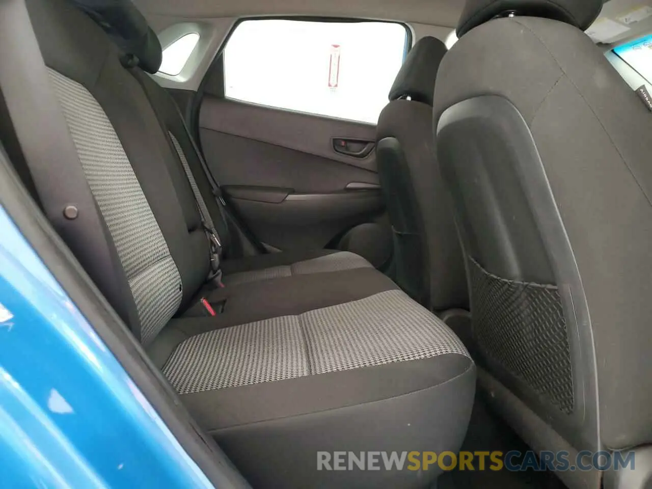 11 Photograph of a damaged car KM8K2CAA4LU491712 HYUNDAI KONA 2020
