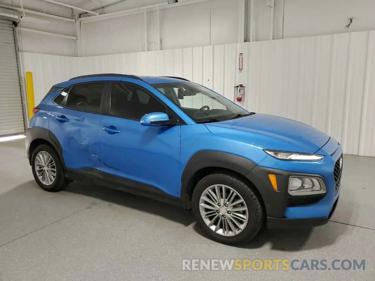 4 Photograph of a damaged car KM8K2CAA4LU491712 HYUNDAI KONA 2020