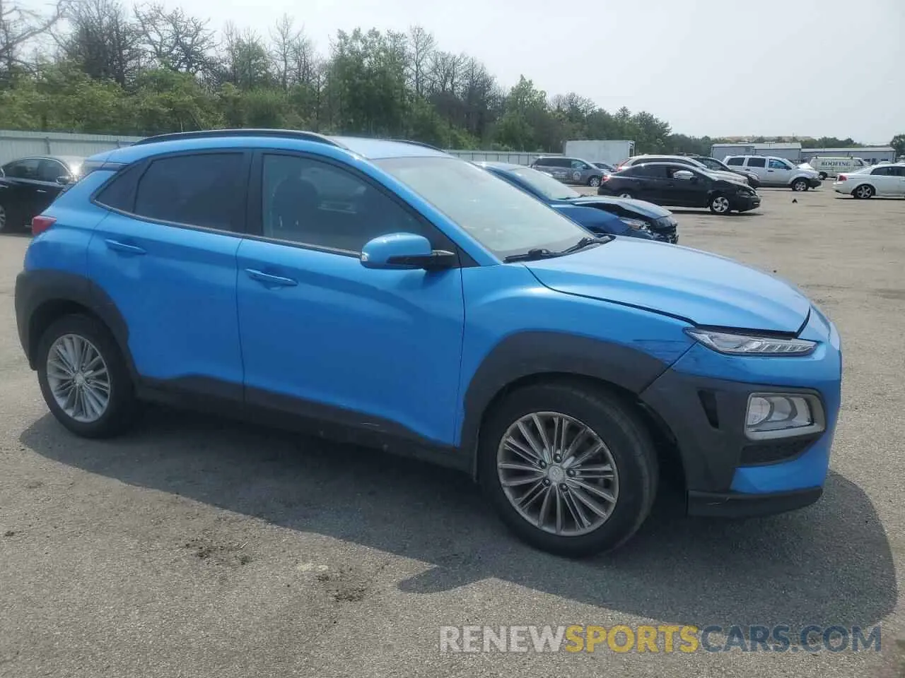 4 Photograph of a damaged car KM8K2CAA4LU569695 HYUNDAI KONA 2020