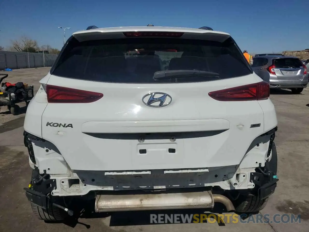 6 Photograph of a damaged car KM8K2CAA5LU399086 HYUNDAI KONA 2020