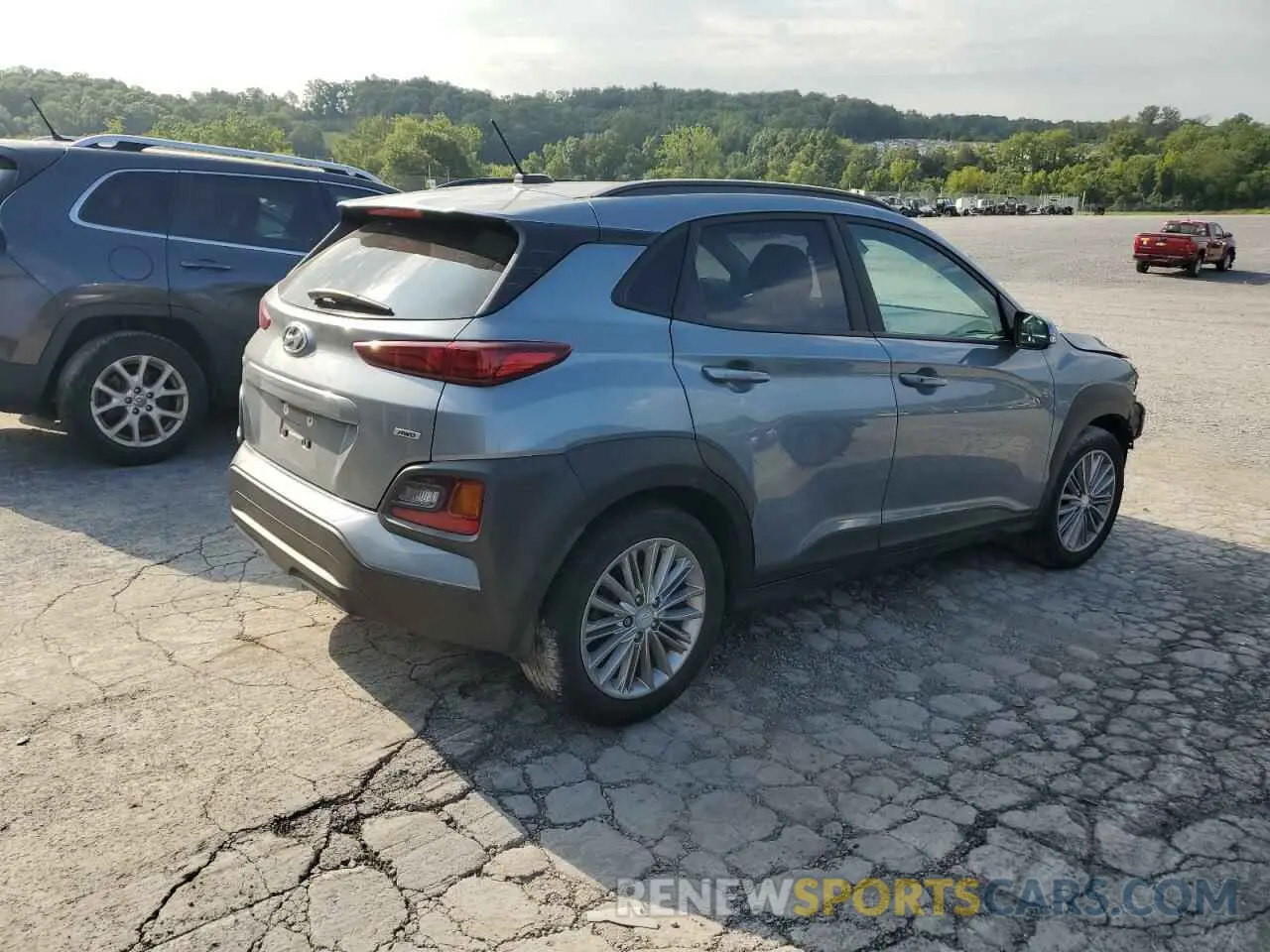 3 Photograph of a damaged car KM8K2CAA5LU454250 HYUNDAI KONA 2020