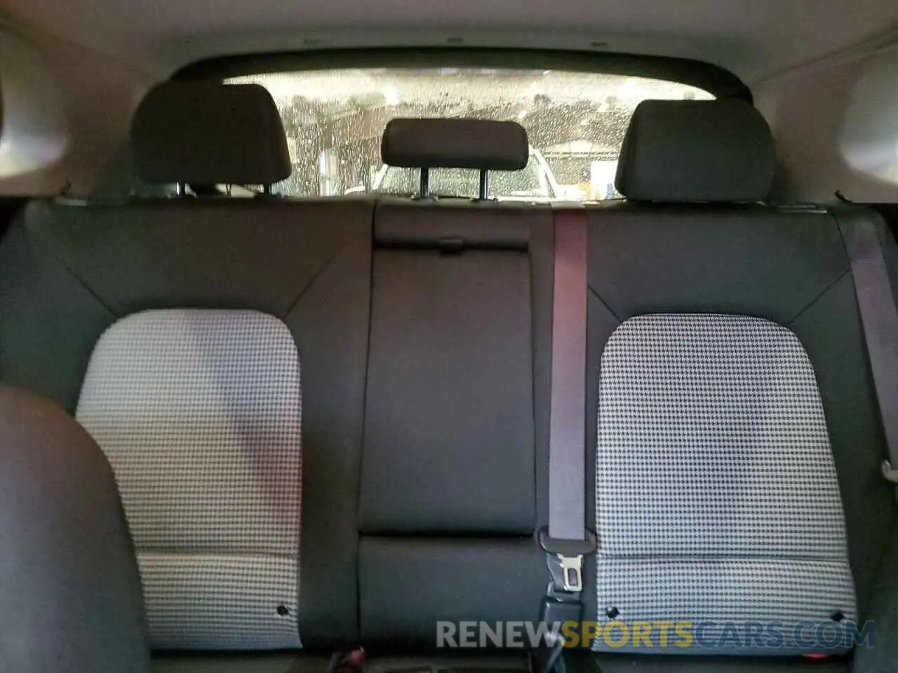 10 Photograph of a damaged car KM8K2CAA5LU503415 HYUNDAI KONA 2020