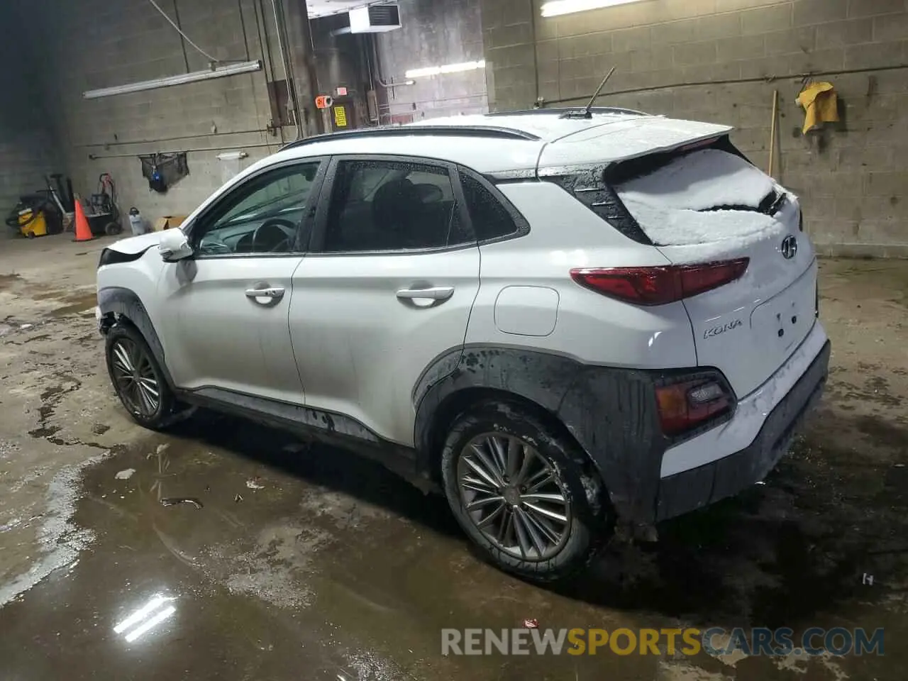 2 Photograph of a damaged car KM8K2CAA7LU498377 HYUNDAI KONA 2020