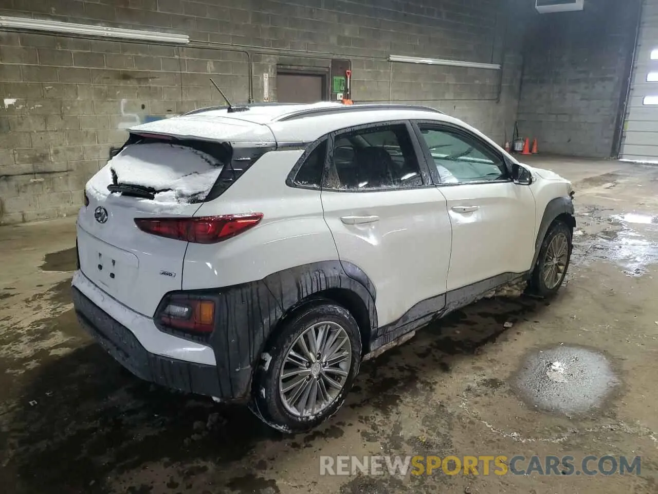 3 Photograph of a damaged car KM8K2CAA7LU498377 HYUNDAI KONA 2020