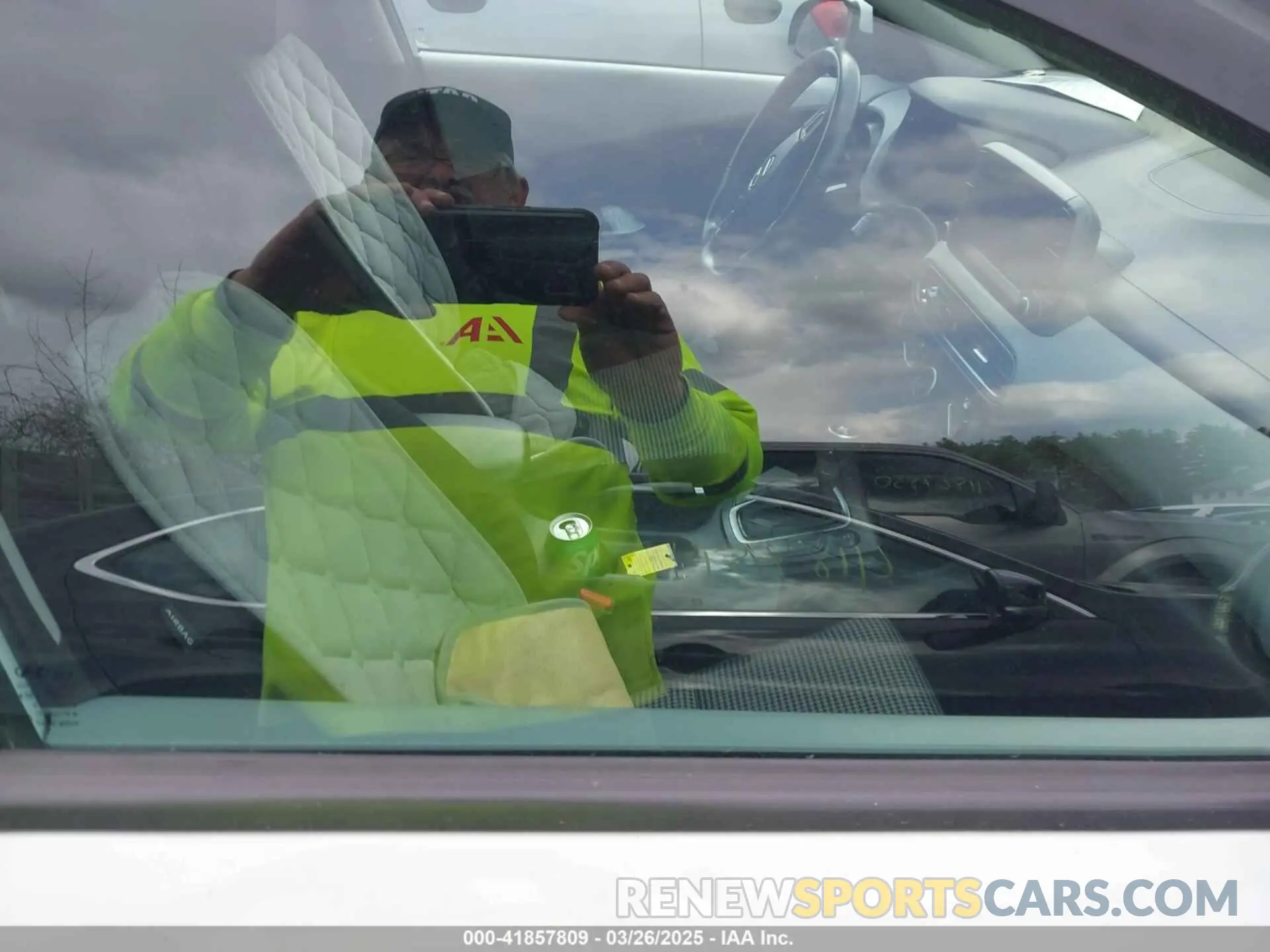 5 Photograph of a damaged car KM8K2CAA8LU547196 HYUNDAI KONA 2020