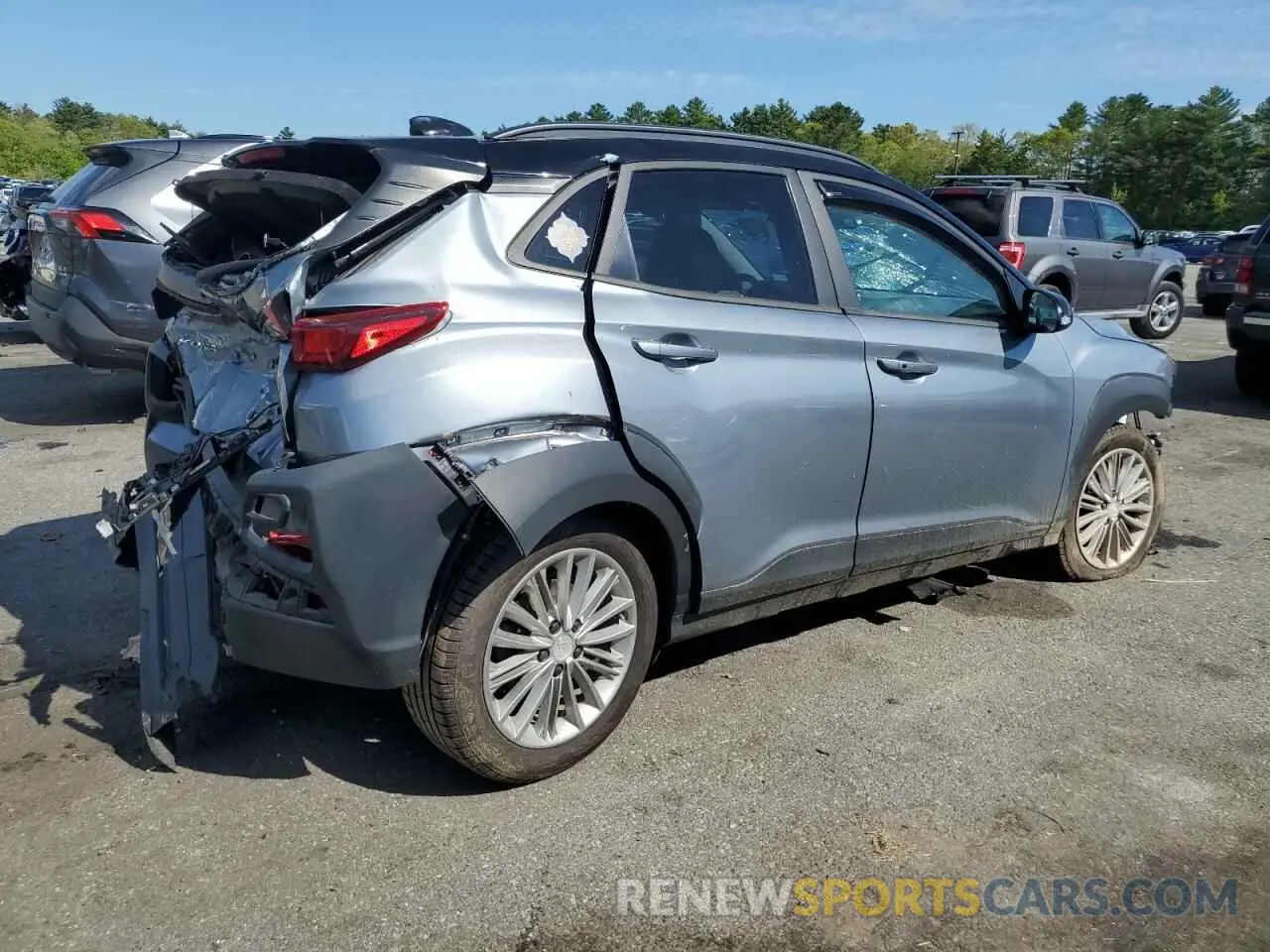 3 Photograph of a damaged car KM8K2CAA9LU424054 HYUNDAI KONA 2020